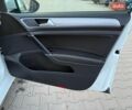 Белый Фольксваген e-Golf, объемом двигателя 0 л и пробегом 123 тыс. км за 9500 $, фото 26 на Automoto.ua