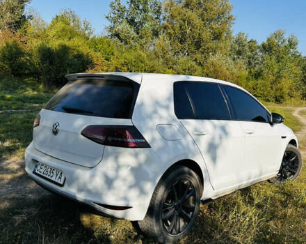 Белый Фольксваген e-Golf, объемом двигателя 0 л и пробегом 73 тыс. км за 9300 $, фото 1 на Automoto.ua