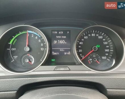 Белый Фольксваген e-Golf, объемом двигателя 0 л и пробегом 128 тыс. км за 8999 $, фото 93 на Automoto.ua