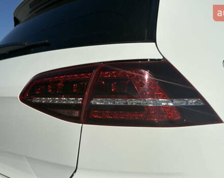 Белый Фольксваген e-Golf, объемом двигателя 0 л и пробегом 124 тыс. км за 8600 $, фото 12 на Automoto.ua