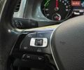 Белый Фольксваген e-Golf, объемом двигателя 0 л и пробегом 150 тыс. км за 9350 $, фото 16 на Automoto.ua