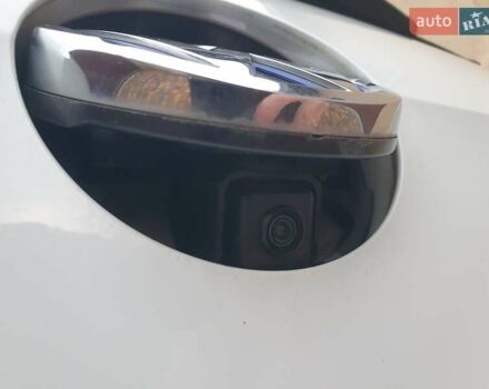 Белый Фольксваген e-Golf, объемом двигателя 0 л и пробегом 130 тыс. км за 8999 $, фото 46 на Automoto.ua