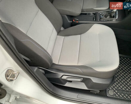 Белый Фольксваген e-Golf, объемом двигателя 0 л и пробегом 142 тыс. км за 8100 $, фото 66 на Automoto.ua