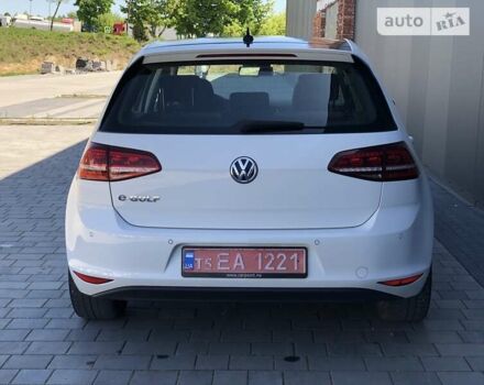 Белый Фольксваген e-Golf, объемом двигателя 0 л и пробегом 79 тыс. км за 9999 $, фото 9 на Automoto.ua