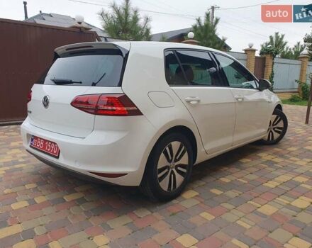 Белый Фольксваген e-Golf, объемом двигателя 0 л и пробегом 128 тыс. км за 8999 $, фото 19 на Automoto.ua