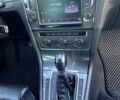 Белый Фольксваген e-Golf, объемом двигателя 0 л и пробегом 82 тыс. км за 10300 $, фото 16 на Automoto.ua