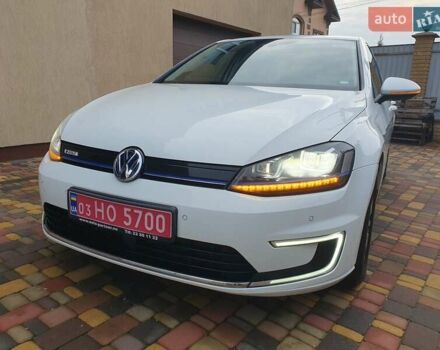 Белый Фольксваген e-Golf, объемом двигателя 0 л и пробегом 130 тыс. км за 8999 $, фото 6 на Automoto.ua