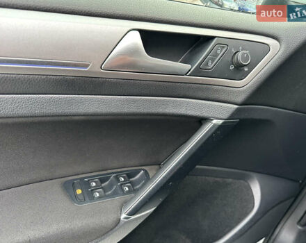 Білий Фольксваген e-Golf, об'ємом двигуна 0 л та пробігом 181 тис. км за 8200 $, фото 20 на Automoto.ua