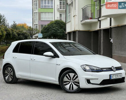 Белый Фольксваген e-Golf, объемом двигателя 0 л и пробегом 142 тыс. км за 7950 $, фото 4 на Automoto.ua