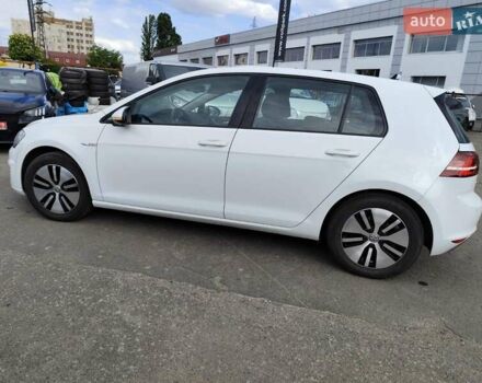 Білий Фольксваген e-Golf, об'ємом двигуна 0 л та пробігом 104 тис. км за 9199 $, фото 11 на Automoto.ua