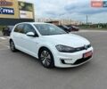 Белый Фольксваген e-Golf, объемом двигателя 0 л и пробегом 221 тыс. км за 8200 $, фото 6 на Automoto.ua