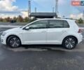 Белый Фольксваген e-Golf, объемом двигателя 0 л и пробегом 221 тыс. км за 8200 $, фото 10 на Automoto.ua