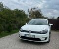 Белый Фольксваген e-Golf, объемом двигателя 0 л и пробегом 88 тыс. км за 10000 $, фото 3 на Automoto.ua