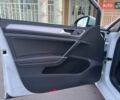Белый Фольксваген e-Golf, объемом двигателя 0 л и пробегом 101 тыс. км за 9200 $, фото 33 на Automoto.ua