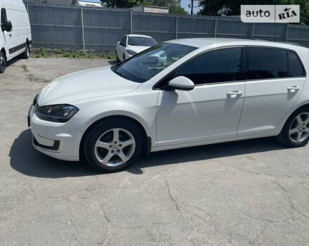 Белый Фольксваген e-Golf, объемом двигателя 0 л и пробегом 169 тыс. км за 9500 $, фото 8 на Automoto.ua