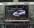 Белый Фольксваген e-Golf, объемом двигателя 0 л и пробегом 127 тыс. км за 10200 $, фото 12 на Automoto.ua