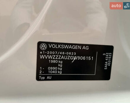 Белый Фольксваген e-Golf, объемом двигателя 0 л и пробегом 142 тыс. км за 8100 $, фото 101 на Automoto.ua