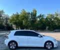 Білий Фольксваген e-Golf, об'ємом двигуна 0 л та пробігом 152 тис. км за 8700 $, фото 5 на Automoto.ua