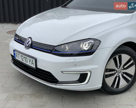 Белый Фольксваген e-Golf, объемом двигателя 0 л и пробегом 142 тыс. км за 8100 $, фото 10 на Automoto.ua