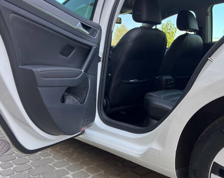 Белый Фольксваген e-Golf, объемом двигателя 0 л и пробегом 102 тыс. км за 9900 $, фото 24 на Automoto.ua