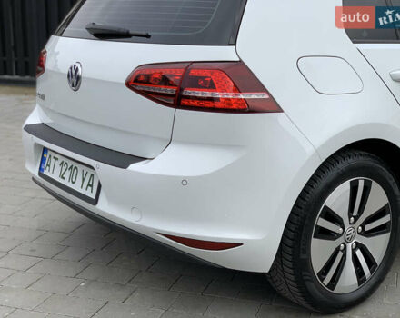 Білий Фольксваген e-Golf, об'ємом двигуна 0 л та пробігом 142 тис. км за 7999 $, фото 60 на Automoto.ua