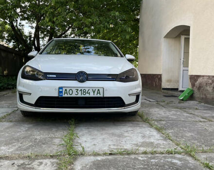 Білий Фольксваген e-Golf, об'ємом двигуна 0 л та пробігом 110 тис. км за 10400 $, фото 3 на Automoto.ua
