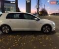 Белый Фольксваген e-Golf, объемом двигателя 0 л и пробегом 69 тыс. км за 9499 $, фото 13 на Automoto.ua