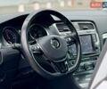Белый Фольксваген e-Golf, объемом двигателя 0 л и пробегом 97 тыс. км за 9900 $, фото 11 на Automoto.ua
