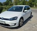 Белый Фольксваген e-Golf, объемом двигателя 0 л и пробегом 84 тыс. км за 12000 $, фото 1 на Automoto.ua