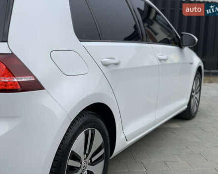 Білий Фольксваген e-Golf, об'ємом двигуна 0 л та пробігом 142 тис. км за 7999 $, фото 58 на Automoto.ua