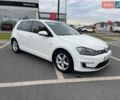 Белый Фольксваген e-Golf, объемом двигателя 0 л и пробегом 140 тыс. км за 7999 $, фото 9 на Automoto.ua