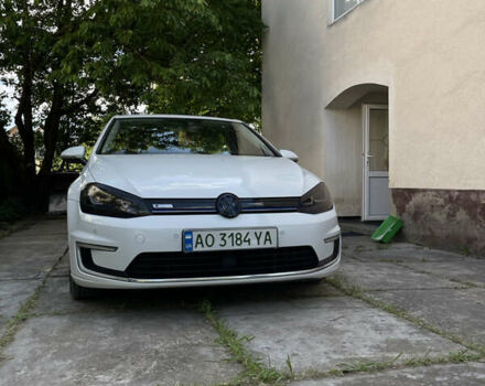 Білий Фольксваген e-Golf, об'ємом двигуна 0 л та пробігом 110 тис. км за 10400 $, фото 4 на Automoto.ua