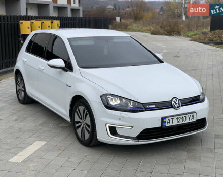 Білий Фольксваген e-Golf, об'ємом двигуна 0 л та пробігом 142 тис. км за 7999 $, фото 25 на Automoto.ua