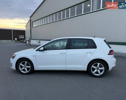 Белый Фольксваген e-Golf, объемом двигателя 0 л и пробегом 85 тыс. км за 8300 $, фото 6 на Automoto.ua