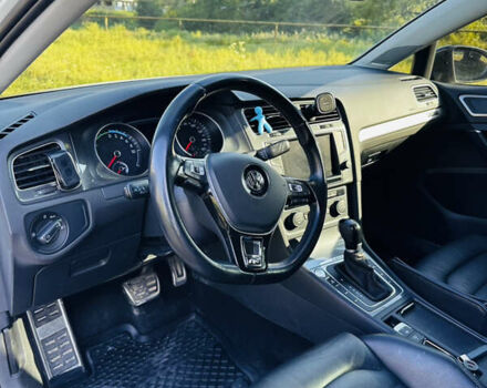Белый Фольксваген e-Golf, объемом двигателя 0 л и пробегом 73 тыс. км за 9300 $, фото 6 на Automoto.ua