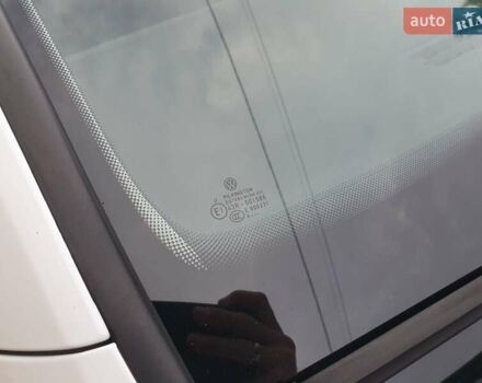 Белый Фольксваген e-Golf, объемом двигателя 0 л и пробегом 130 тыс. км за 8999 $, фото 28 на Automoto.ua