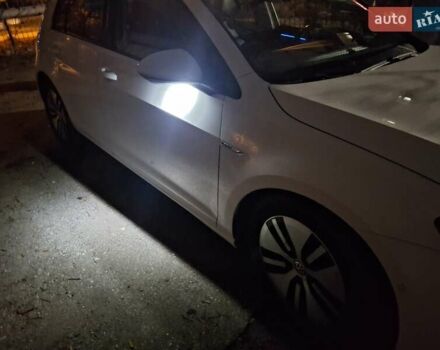 Білий Фольксваген e-Golf, об'ємом двигуна 0 л та пробігом 118 тис. км за 8800 $, фото 28 на Automoto.ua