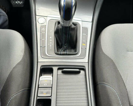 Білий Фольксваген e-Golf, об'ємом двигуна 0 л та пробігом 181 тис. км за 8200 $, фото 13 на Automoto.ua