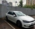 Белый Фольксваген e-Golf, объемом двигателя 0 л и пробегом 155 тыс. км за 8000 $, фото 1 на Automoto.ua