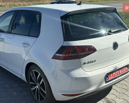 Белый Фольксваген e-Golf, объемом двигателя 0 л и пробегом 124 тыс. км за 8600 $, фото 3 на Automoto.ua