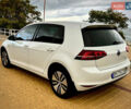 Белый Фольксваген e-Golf, объемом двигателя 0 л и пробегом 195 тыс. км за 8200 $, фото 19 на Automoto.ua