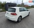 Белый Фольксваген e-Golf, объемом двигателя 0 л и пробегом 181 тыс. км за 8190 $, фото 7 на Automoto.ua