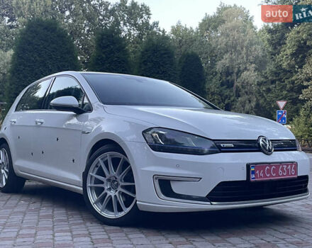 Белый Фольксваген e-Golf, объемом двигателя 0 л и пробегом 109 тыс. км за 8500 $, фото 17 на Automoto.ua