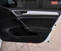 Білий Фольксваген e-Golf, об'ємом двигуна 0 л та пробігом 95 тис. км за 8900 $, фото 26 на Automoto.ua