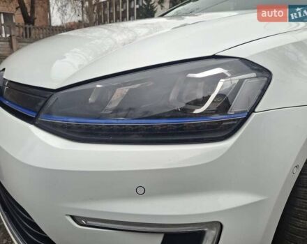 Білий Фольксваген e-Golf, об'ємом двигуна 0 л та пробігом 118 тис. км за 8800 $, фото 8 на Automoto.ua