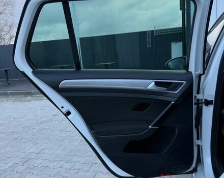 Білий Фольксваген e-Golf, об'ємом двигуна 0 л та пробігом 123 тис. км за 8500 $, фото 29 на Automoto.ua