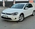 Белый Фольксваген e-Golf, объемом двигателя 0 л и пробегом 123 тыс. км за 9500 $, фото 1 на Automoto.ua