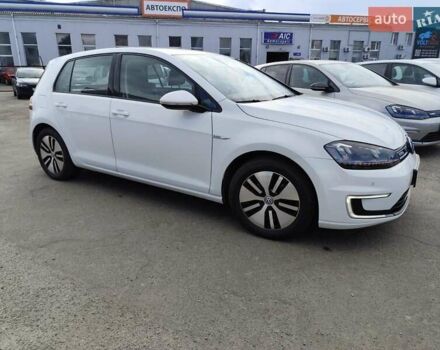 Білий Фольксваген e-Golf, об'ємом двигуна 0 л та пробігом 104 тис. км за 9199 $, фото 12 на Automoto.ua