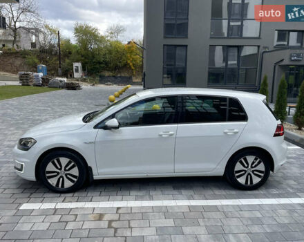 Белый Фольксваген e-Golf, объемом двигателя 0 л и пробегом 91 тыс. км за 8570 $, фото 14 на Automoto.ua