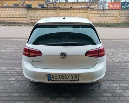 Белый Фольксваген e-Golf, объемом двигателя 0 л и пробегом 118 тыс. км за 11200 $, фото 7 на Automoto.ua
